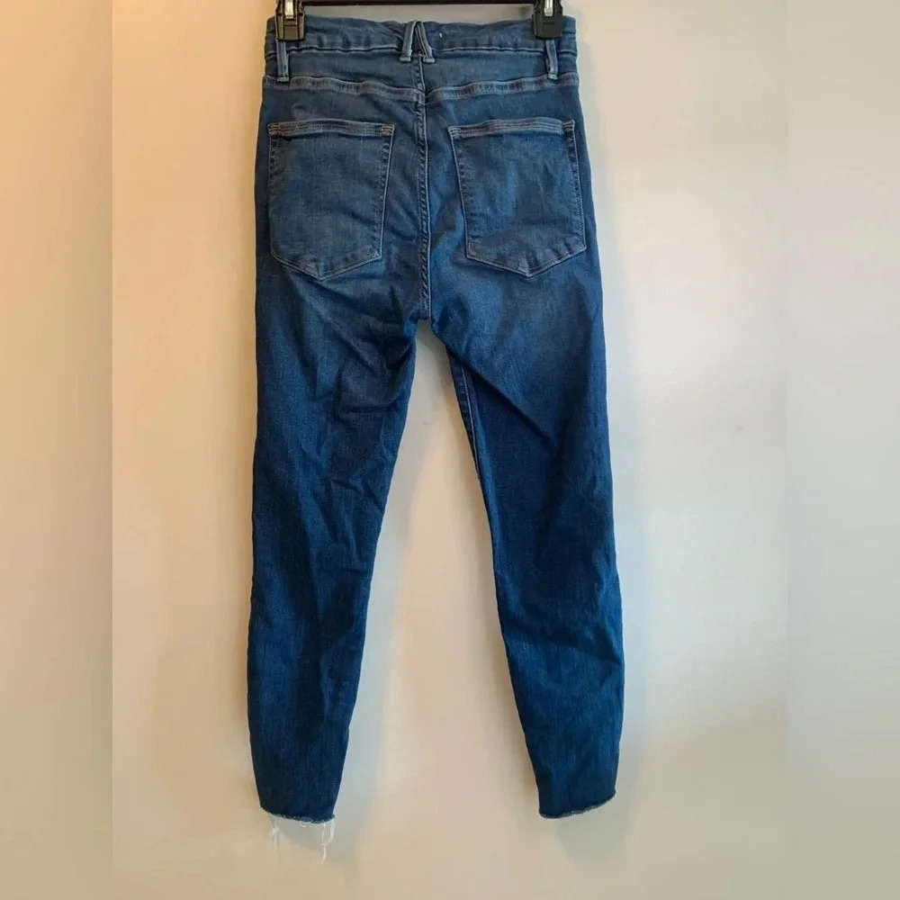 Good American Good Waist Crop Denim - Picture 5 of 6